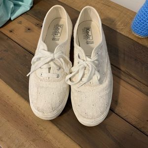 Keds white lace shoes